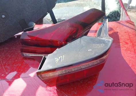 2018 Genesis G80 3.3T Sport из США, поврежденный, VIN KMHGN4JB6JU228212